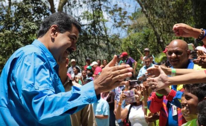 Derrota del oficialismo en Ecuador aislaría más a Venezuela en la región